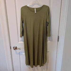 3/4 sleeve green swing dress